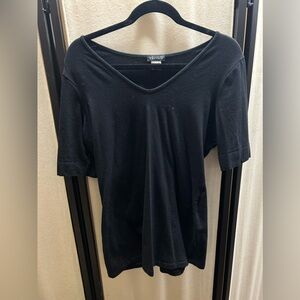 VENUS women’s black tee shirt